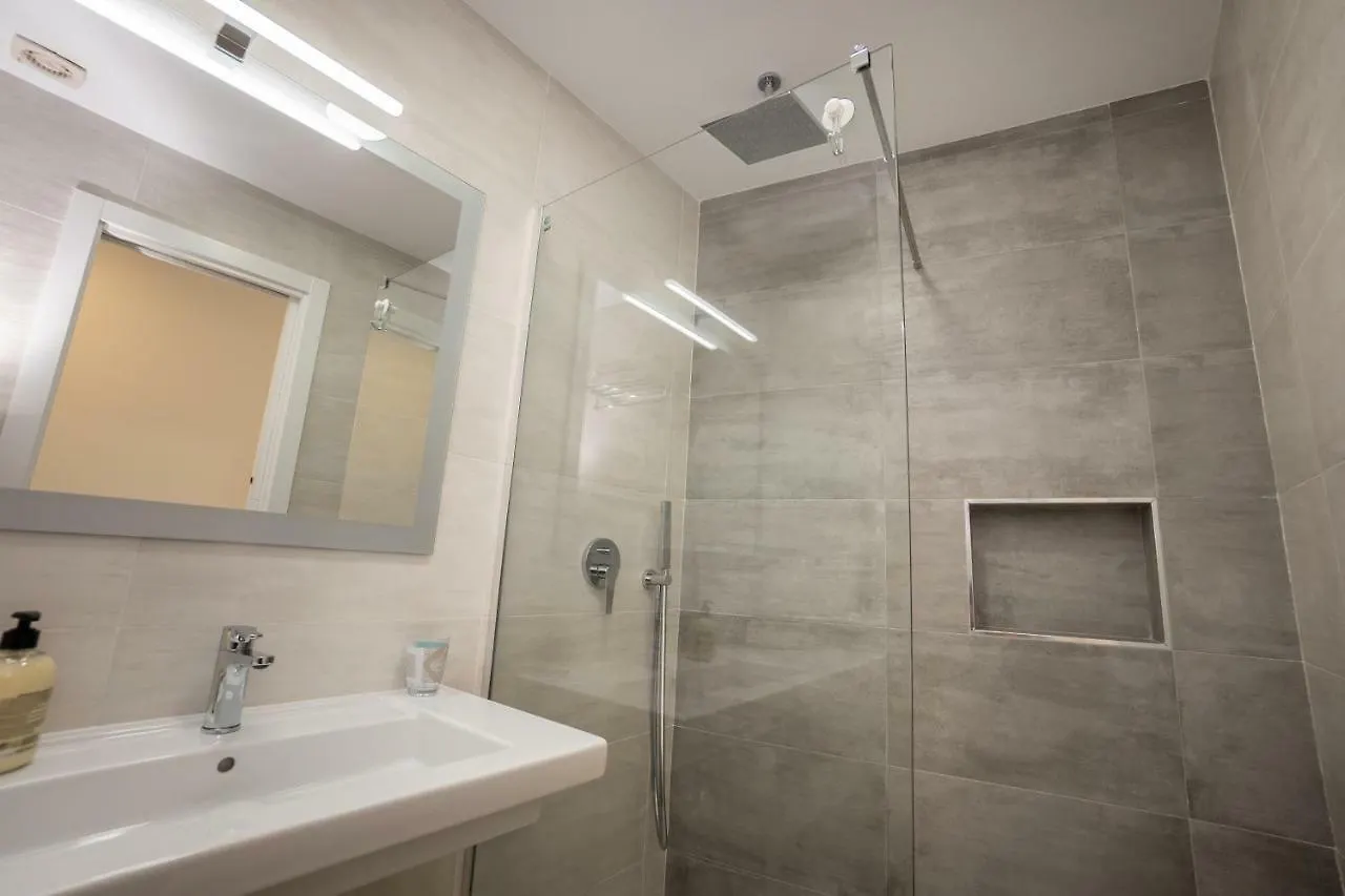 Apartamentos Mombasa 2 Planta Nerja